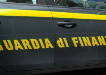 Guardia di finanza, pubblicato il concorso per tenenti: il bando