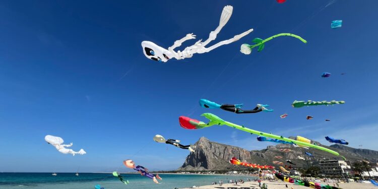 Festival Internazionale degli Aquiloni: dal 21 al 25 maggio torna la magia nel cielo di San Vito lo Capo