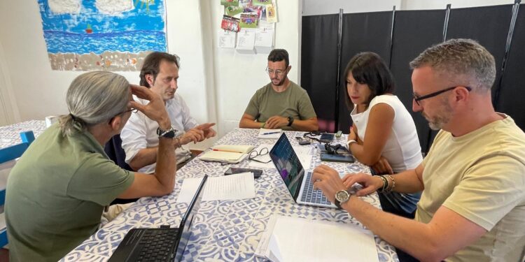 Un nuovo centro di ascolto per le famiglie: rete di supporto tra diritti inclusione e assistenza