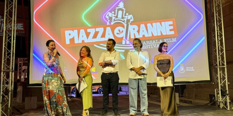 Marsala, Piazza Ranne accende San Francesco. Ieri sera il via il festival del cinema. Oggi la seconda giornata