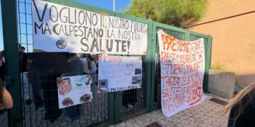 Mazara, al Ferrara studenti in sciopero da tre giorni per presenza di topi: la scuola replica